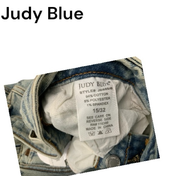Judy Blue Holy Grail Distressed Boyfriend Cuffed Stretch Jean Size 15/32 - Picture 4 of 6